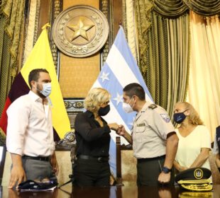Municipio de Guayaquil y Policía Nacional - Noticias de Ecuador