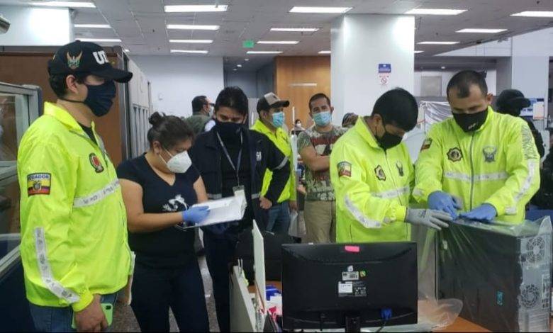 Allanamiento en SRI de Guayaquil - Noticias de Ecuador