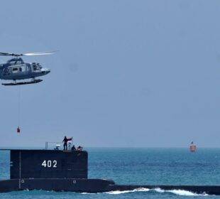 Hallan submarino indonesio, hundido - Noticias de Ecuador