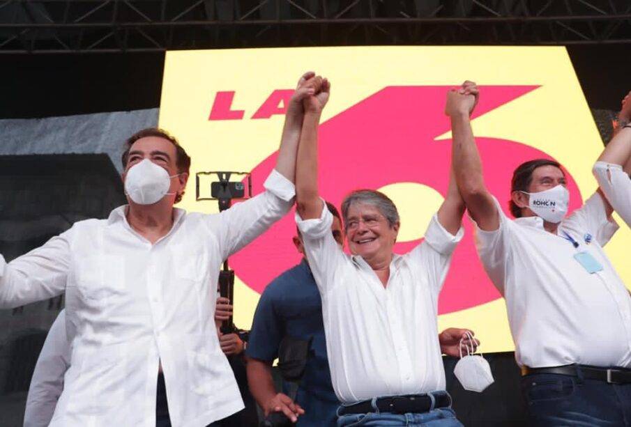 Tres versiones del acuerdo entre PSC, UNES y CREO - Noticias de Ecuador