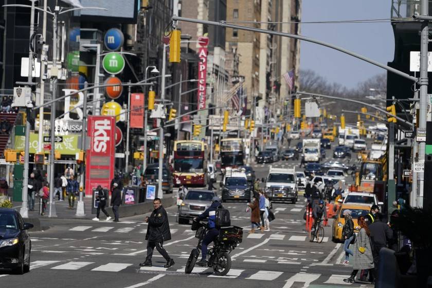 Nueva York levanta las restricciones - Noticias de Ecuador