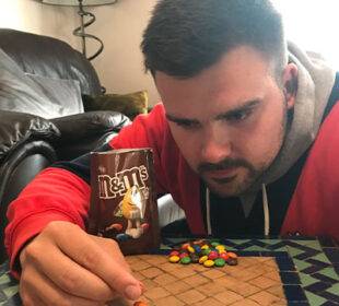 Record Guinnes para la torre más alta de M&M´s - Noticias de Ecuador