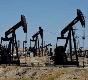 Precio del petróleo se desploma y cae 7,1% - Noticias de Ecuador