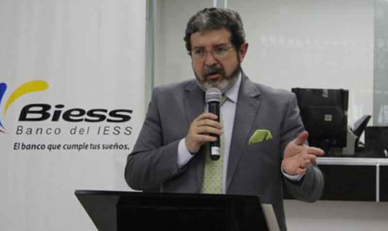 Diego Burneo viceministro de Finanzas renuncia a su cargo - Noticias de Ecuador