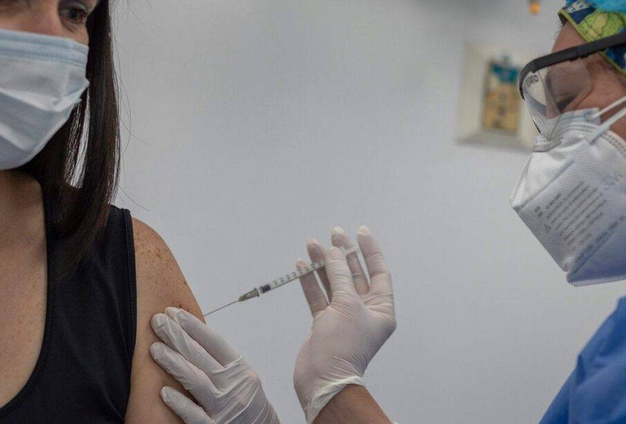 Empresas ponen el hombro para empujar la vacunación masiva - Noticias de Ecuador