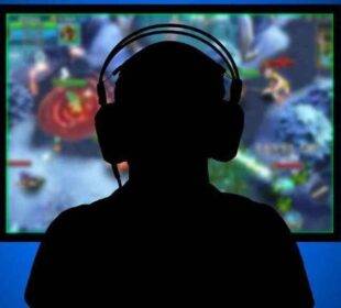 China, máximo 3 horas de juegos en línea para menores de edad - Noticias de Ecuador