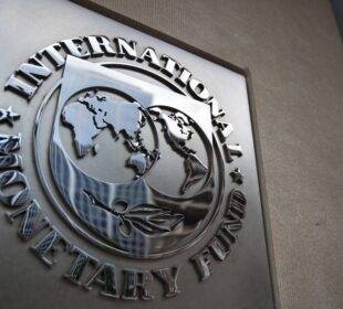 FMI aprueba la entrega de $650.000 millones, Ecuador recibirá $1.000 millones - Noticias de Ecuador