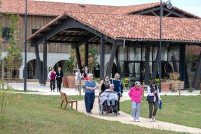 Pueblo francés, Village Landais Alzheimer - Noticias de Ecuador