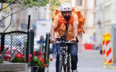 Sayed Sadaat, de ministro a rider - Noticias de Ecuador
