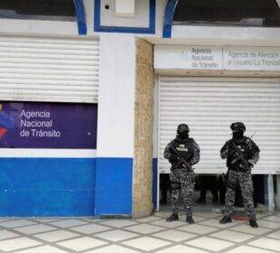 La ANT anuló 35.000 mil licencias fraudulentas - Noticias de Ecuador