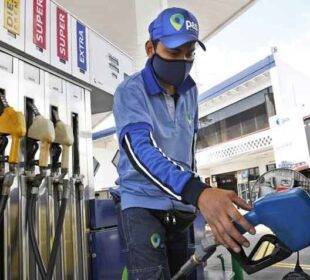 La gasolina extra y el diésel con más aumento en los últimos meses - Noticias de Ecuador