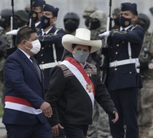 Ministro de Defensa de Perú renuncia - Noticias Ecuador