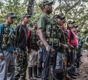 USA saca de la lista de organizaciones terroristas a las FARC - Noticias de Ecuador