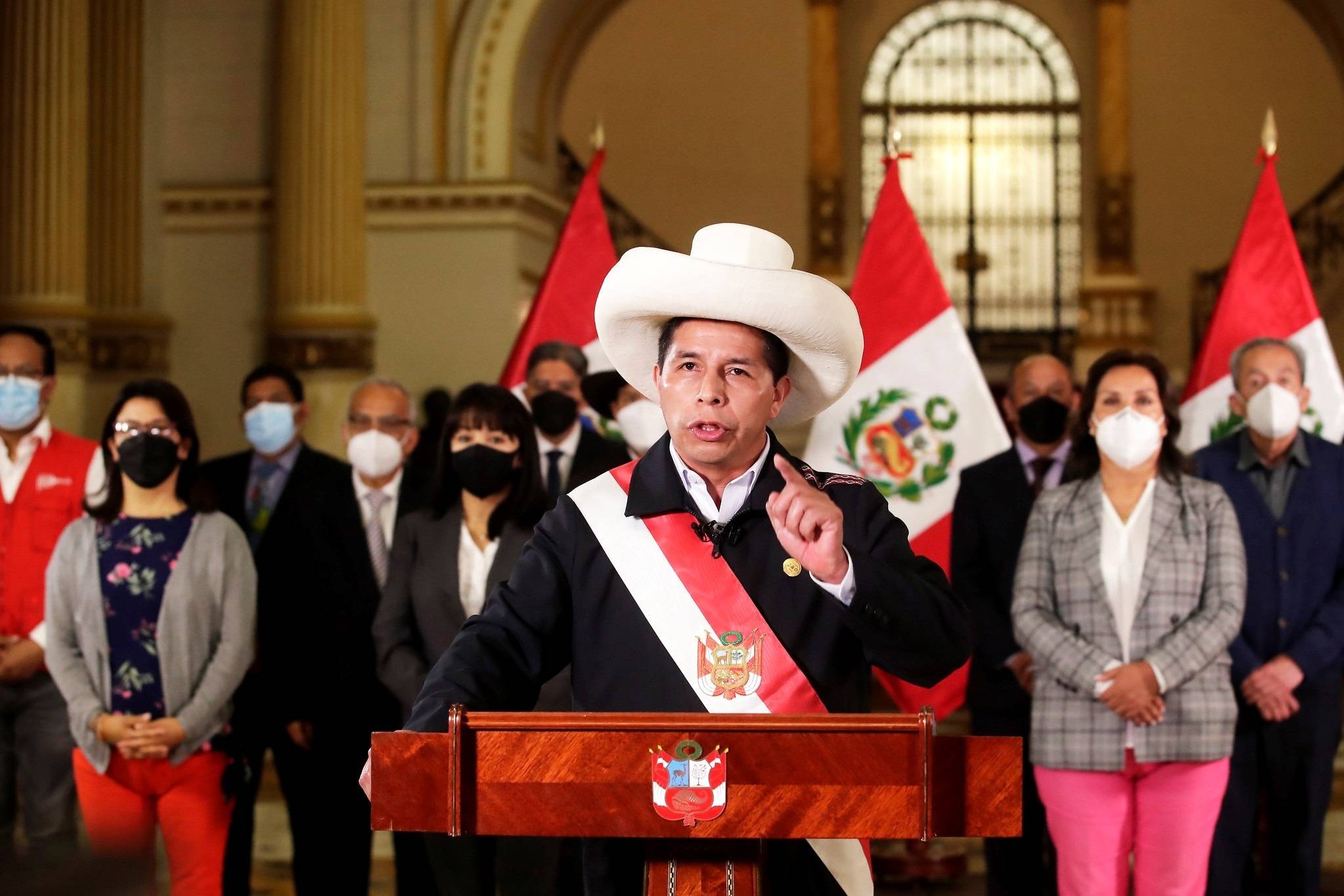 La Fiscalía peruana cita a Pedro Castillo por el escándalo de los ...