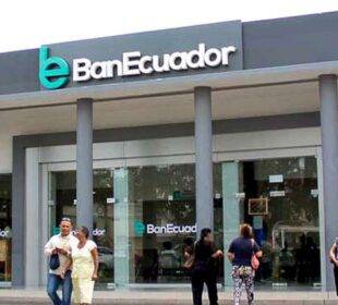 BANECUADOR OTORGA CRÉDITOS - SUCRE NOTICIAS