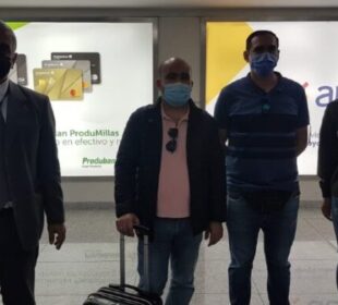 Extranjero detenido en Guayaquil por posesión de visas falsificadas-Noticias Ecuador