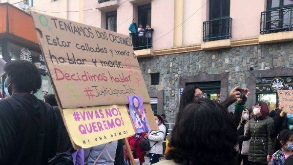 Represiones policiales en el Día de la Mujer-Noticias Ecuador