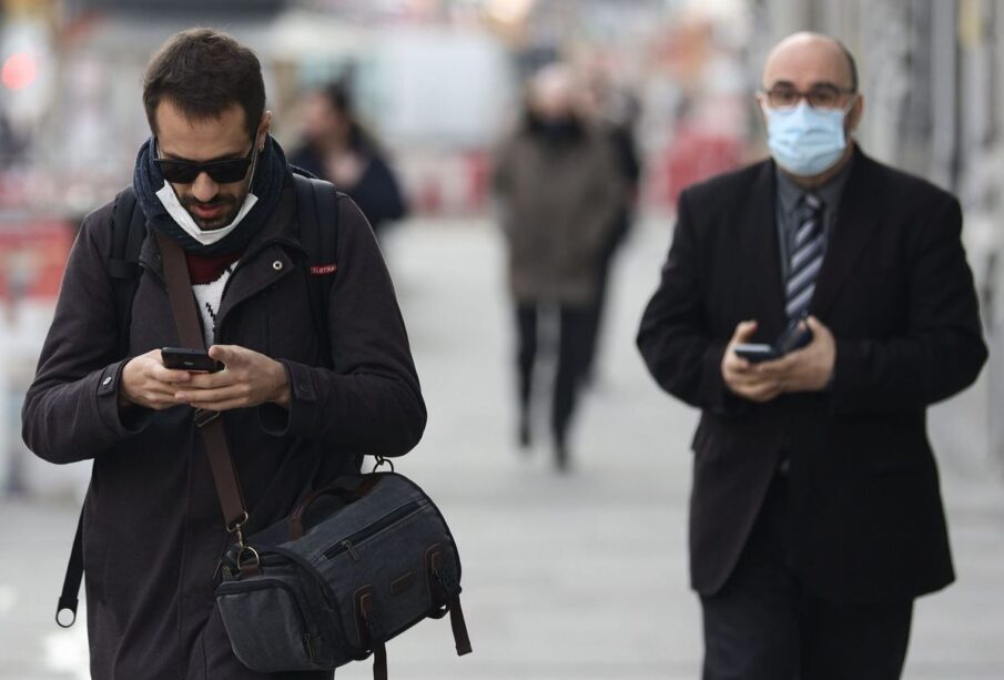 España sin obligatoriedad de mascarillas en interiores - Noticias de Ecuador