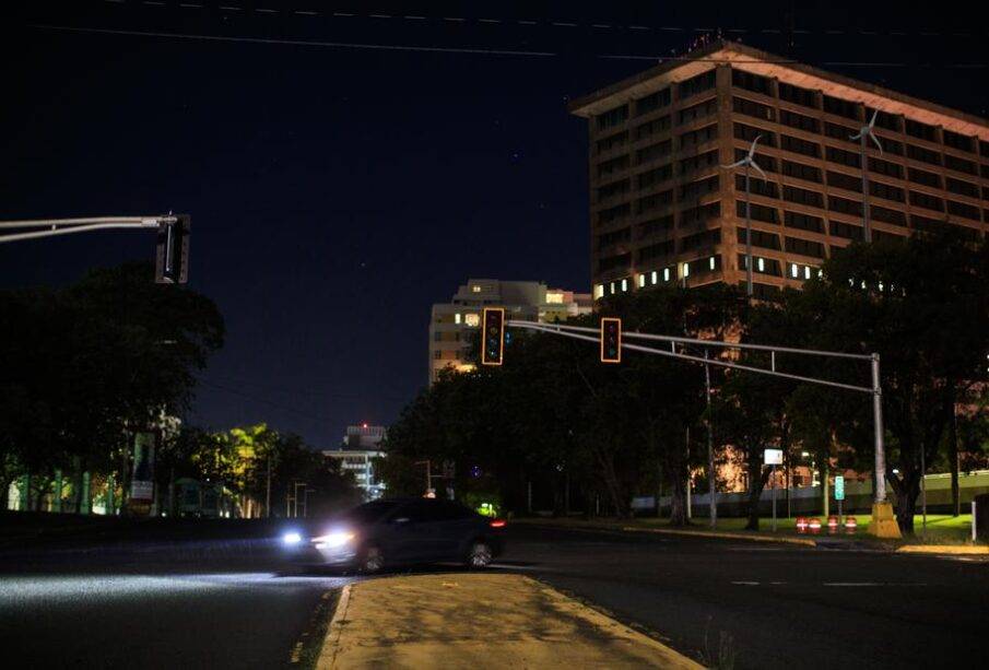 Masivo apagón en Puerto Rico - Noticias de Ecuador