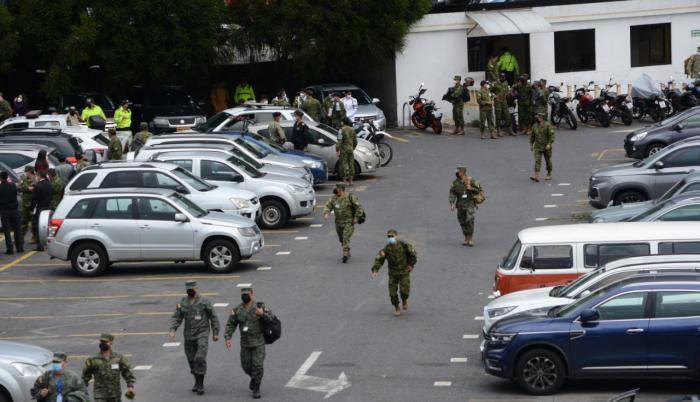 Militares metieron billete en Big Money - Noticias de Ecuador