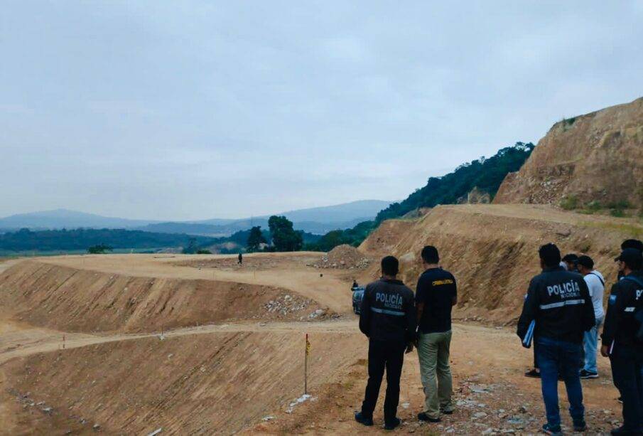 Explosiones en un cerro cerca de la Penitenciaría - Noticias de Ecuador