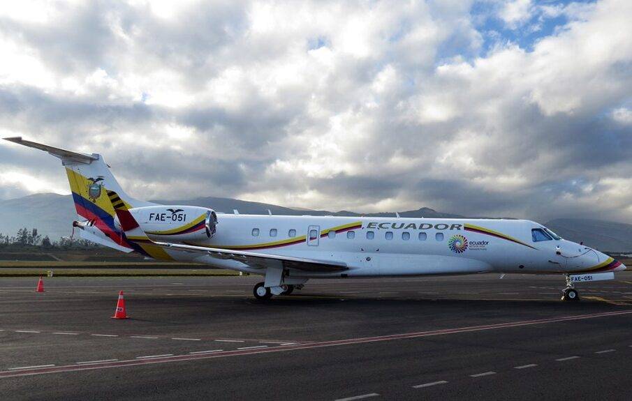 Colombia compró el avión presidencial ecuatoriano LEGACY - Noticias de Ecuador