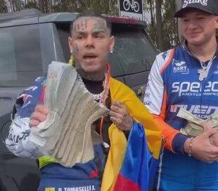 Tekashi 6ix9ine regalando dinero en Ecuador - Noticias de Ecuador