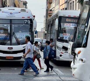 Guayaquil: paro de transportistas complica la movilidad este 23 de marzo
