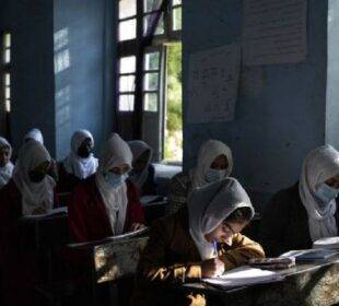 700 niñas envenenadas con gases tóxicos en Irán