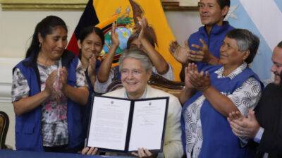 Presidente - Decreto - Impuestos - Nacional